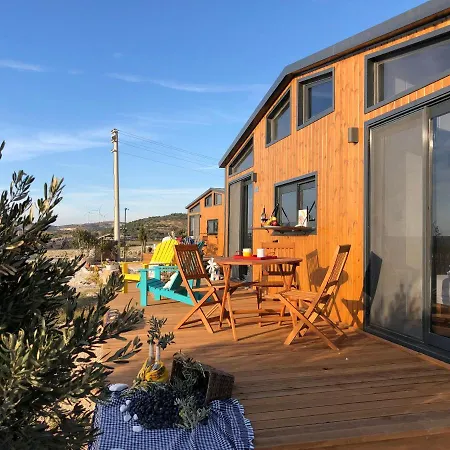 Сasa de vacaciones Zeytinycesme L Tiny & Farm L Çeşme